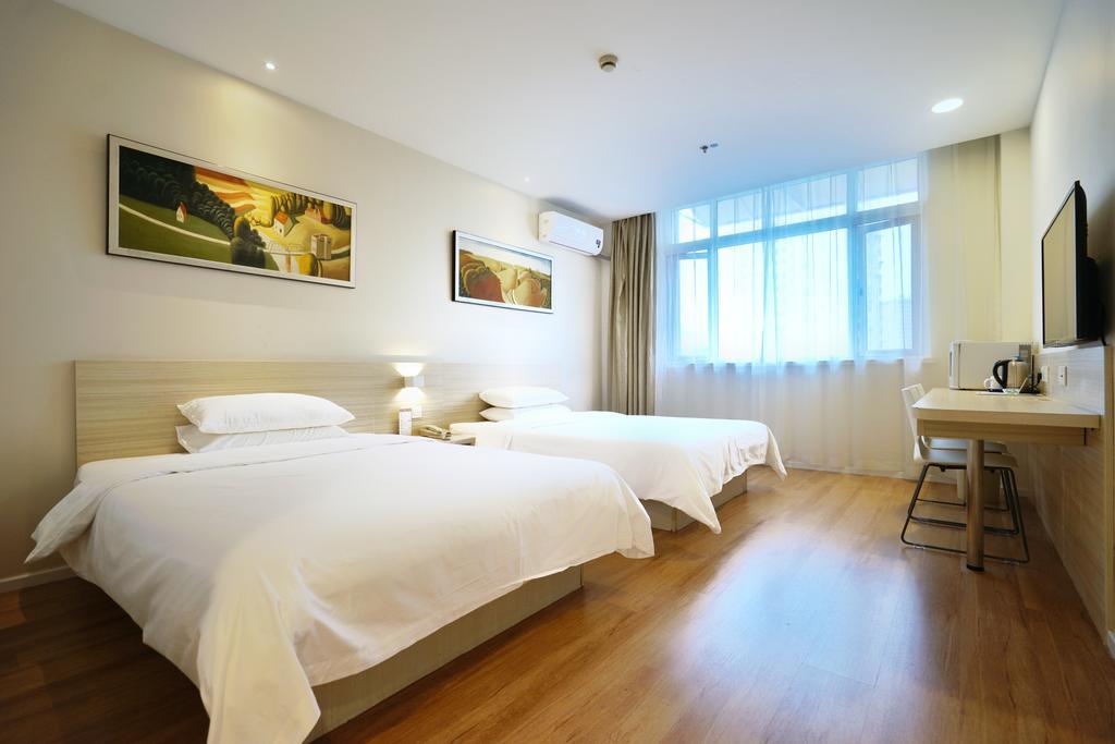 Hotel Hanting Xujiahui